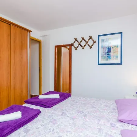 & Mihajica Guest house