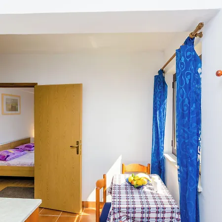 Casa de hóspedes & Mihajica 3*