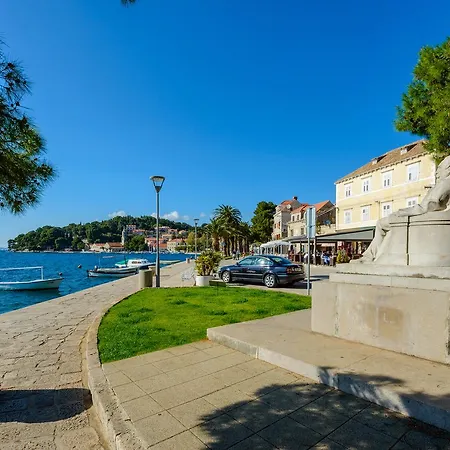 Konukevi & Mihajica Cavtat